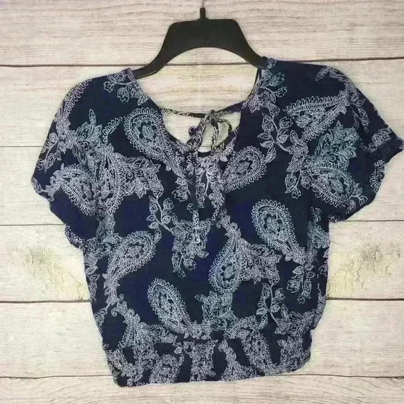 Paper Crane Short Sleeve Open Back Smocking Hem Paisley Top size small - Picture 4 of 9